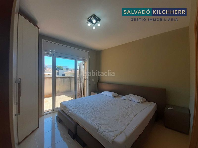 Foto 0a5333b3-0221-42d6-86f6-58c14778c7e0. Casa aparellada amb calefacció aparcament a mar Cambrils Cambrils