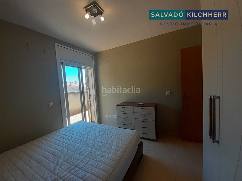 Foto a2164a0e-2df9-46d7-af92-88eb426eb401. Casa aparellada amb calefacció aparcament a mar Cambrils Cambrils