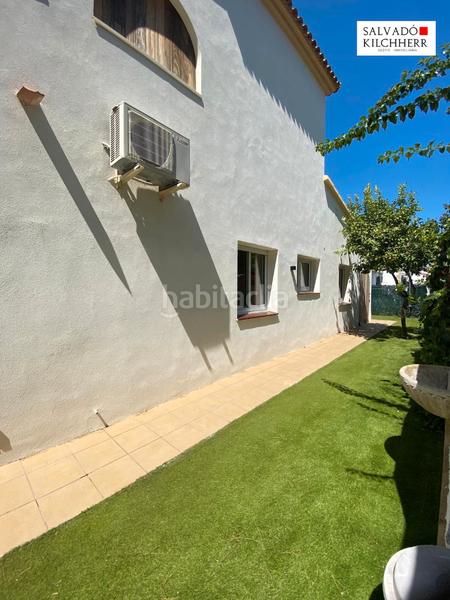 Foto c6297994-78b5-4354-a16d-6dac92b4c208. Casa pareada en carrer amposta 7b preciosa casa pareada muy cerca de la playa en Cambrils