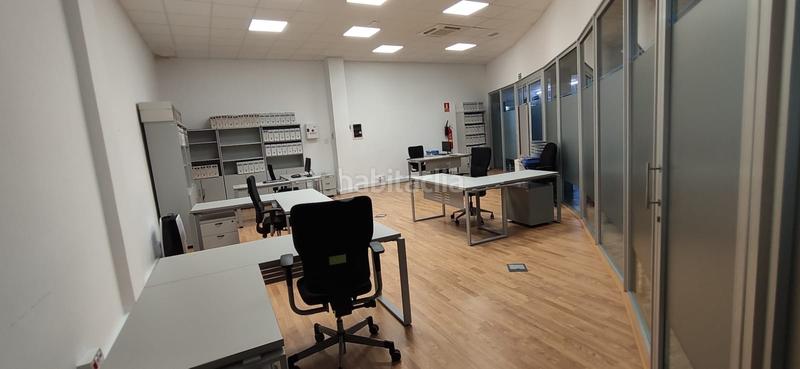 Foto 391d3030-629a-4b38-9a64-a4ab50b80167. Location local commercial dans n/a dans Valadares - Beade Vigo