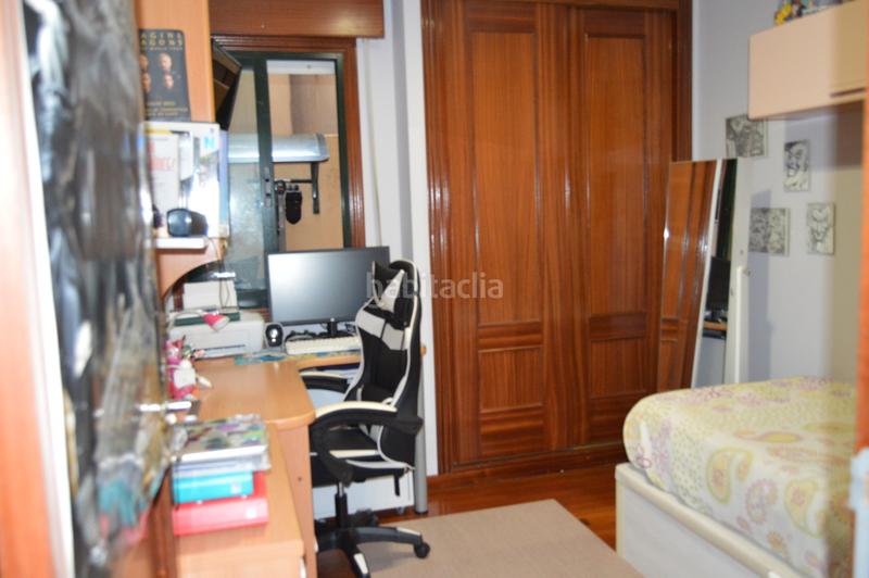 Foto 19beb7f6-9286-4e8a-93df-fea7030bbd43. Flat with heating parking in As Travesas - Balaidos Vigo