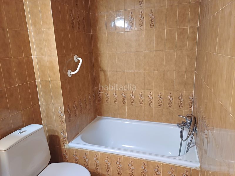 Foto f75345c4-9dd8-4a65-95a8-095514cf9185. Estudio en Centre Pineda de Mar