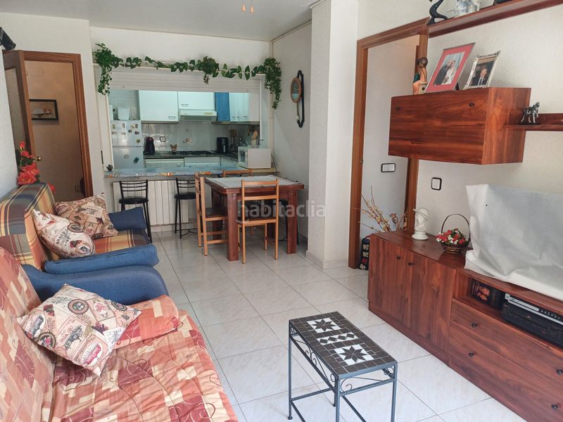 Foto c23069e3-eb33-48d6-bc34-40b6f4467d20. Apartament amb calefacció aparcament piscina a Centre Pineda de Mar