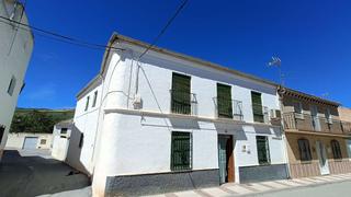 Masia a Cacín