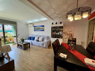 Appartement à Marianao. Amplio piso de 4 habitaciones. finca con ascensor y balcón en ma