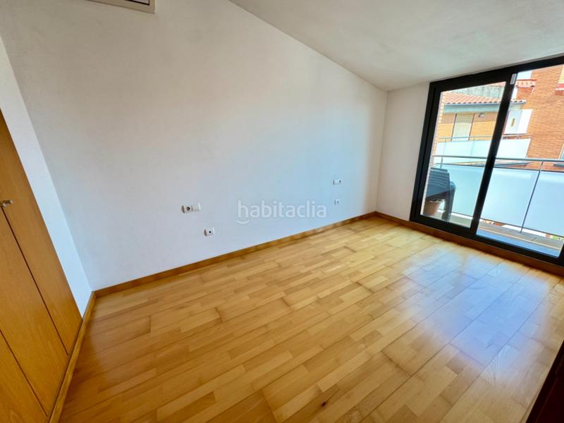 Foto 2a00af82-226d-4376-813b-ff4d5b4fb65a. Dúplex amplio y luminoso dúplex en gélida con 4 habitaciones, parking y trastero incluidos. en Gelida