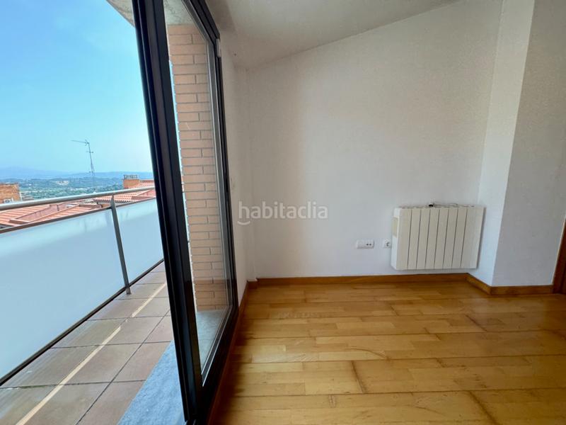 Foto 2d6c92f6-a980-4229-9c48-794ee6bdd51d. Dúplex amplio y luminoso dúplex en gélida con 4 habitaciones, parking y trastero incluidos. en Gelida