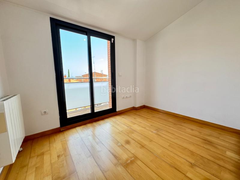 Foto 333fa0de-3d4a-4fd4-b842-608d40df77c0. Dúplex amplio y luminoso dúplex en gélida con 4 habitaciones, parking y trastero incluidos. en Gelida