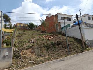 Terreny residencial  Carrer de la camèlia. Terreno urbana en venta en mas trader, cubelles