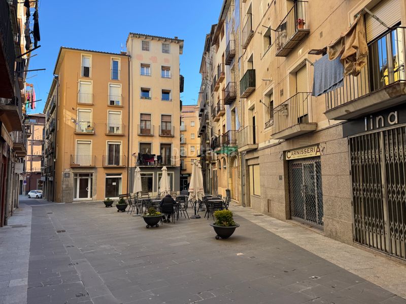 Foto 4fca901a-eee6-4662-8400-1892baa05f34. Edificio in Ripoll