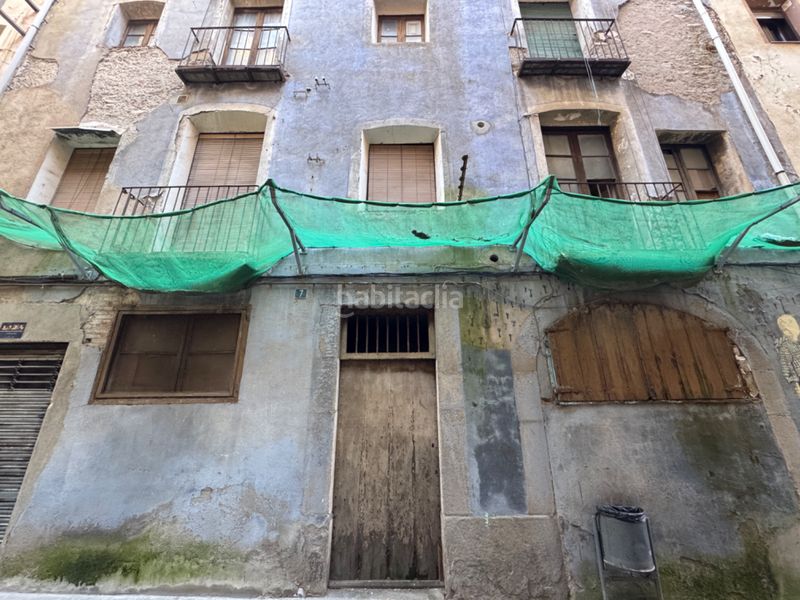 Foto c0c4a853-3188-4c91-b863-95407a8eca43. Edificio in Ripoll