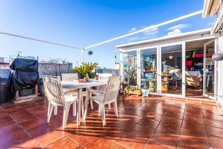 Dachwohnung  Carrer de rovellat. Sobreático con gran terraza en el corazón de la plana de esplugu
