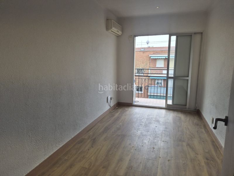 Foto f258b02b-cdb6-4a97-b7a8-09fa8613f82b. Pis a Villaverde Alto Madrid