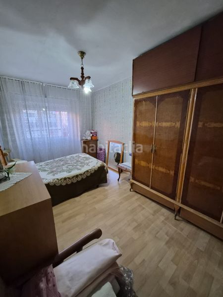 Foto 3501b7db-4bfa-4122-90f0-96c5a771fb9d. Piso en Los Cármenes Madrid