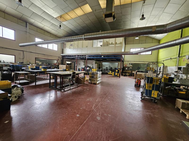 Foto 998727ee-7208-40c4-b9fe-2ec9c3ec8aed. Industrial building with heating in Moraleja de Enmedio