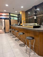 Location Local commercial  Calle de simón hernández. Se alquila local en villafontana