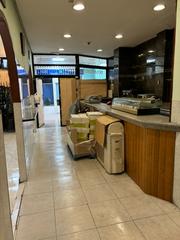 Location Local commercial  Calle de simón hernández. Se alquila local en villafontana