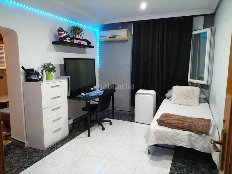 Foto 0c79def0-8f0c-482c-879b-7b95bbe53c24. Chalet avec chauffage parking piscine dans Yeles