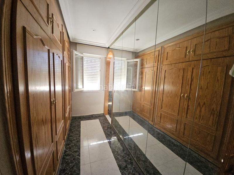 Foto 3ecc01ac-a46d-4db8-b6fa-aa23981c31d5. Chalet avec chauffage parking piscine dans Yeles