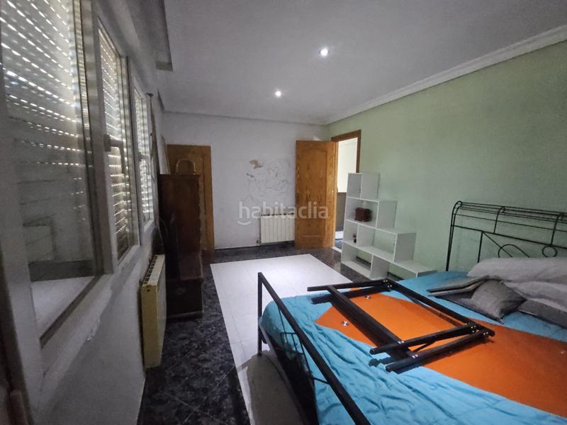 Foto 5dd2cbb6-e628-424c-9c27-5290b89a4579. Chalet avec chauffage parking piscine dans Yeles