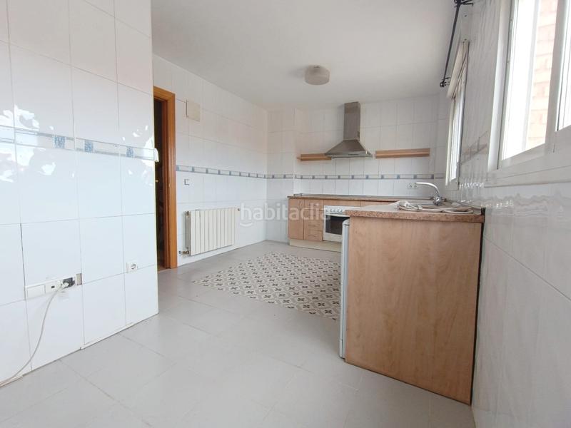 Foto 0b8b0ffc-e67c-4a94-8b19-14ae92c45a4f. Maison jumelée dans calle garcía lorca 18 dans Membrilla