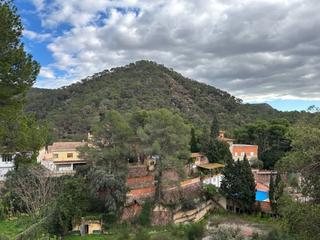 Terreny residencial a Serra. Parcela en venta en serra