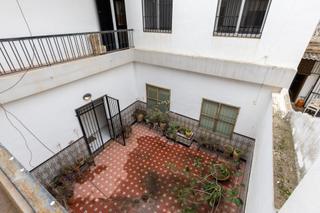 Casa adossada a Alginet. Chalet en venta  calle mayor de alginet