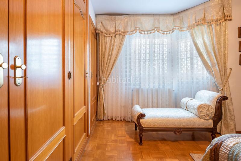 Foto 09a7115c-aaf3-4384-9a20-f71f8bb6a6f7. Casa independiente en venta c. cacabelos en Valdebebas - Valdefuentes Madrid