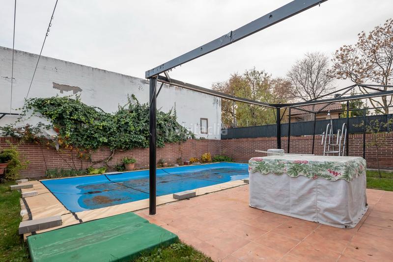 Foto 644a1817-8a49-4c21-bbcb-7631768db272. Casa independiente en venta c. cacabelos en Valdebebas - Valdefuentes Madrid