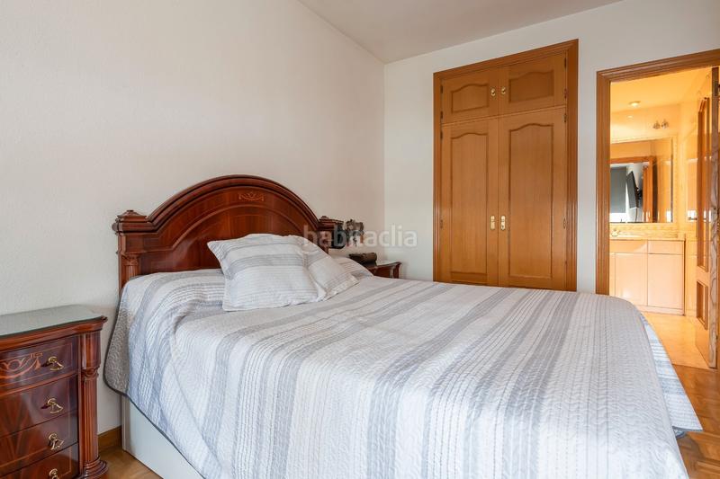 Foto af38698c-b16f-46cb-a995-7921d6fb4962. Casa independiente en venta c. cacabelos en Valdebebas - Valdefuentes Madrid