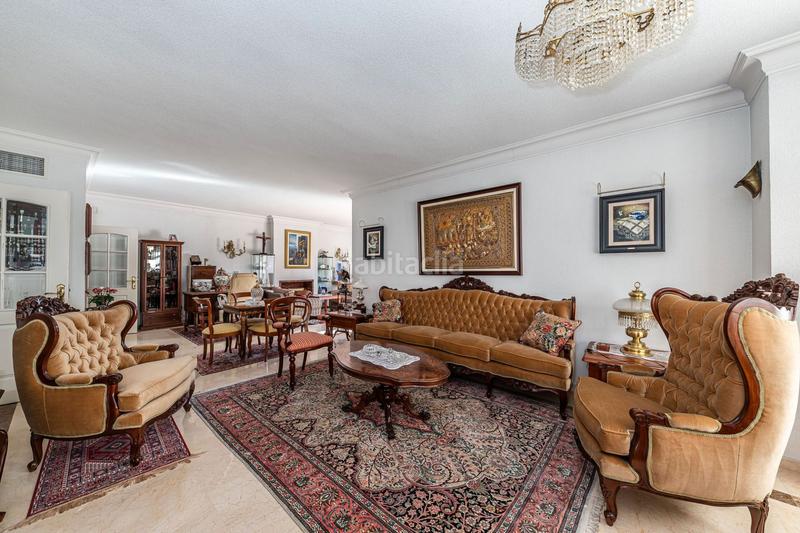 Foto 4d8dbf9a-a14b-439d-a16a-391c12f315b3. Casa con piscina in Centro Alcobendas