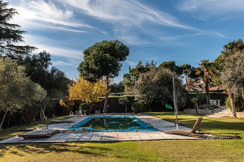 Foto 55e33180-a0ad-4f42-88b6-bdbc9876c979. Casa con piscina in Centro Alcobendas