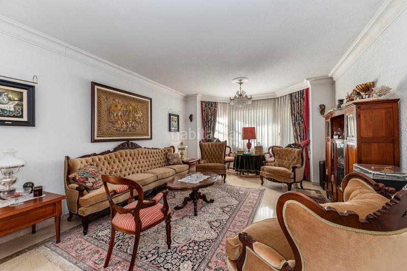 Foto a486ba3e-0d3f-488e-8fad-6ad67fe85480. Casa con piscina in Centro Alcobendas