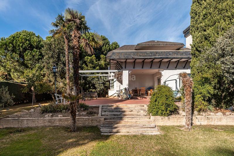 Foto e17ef73f-436d-48ec-a0ba-489ca2ec98d0. Casa con piscina in Centro Alcobendas