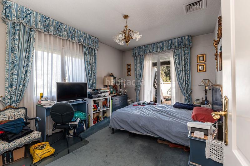 Foto e4bcb143-dead-4f5c-884f-966fd0cb1f9e. Casa con piscina in Centro Alcobendas