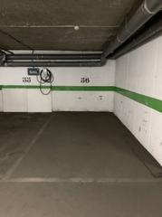 Parking coche en Universidad-Malasaña. Plaza de garaje en venta en c. de san joaquín