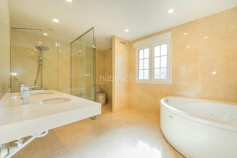 Foto 0219f88a-f64a-42cb-92c9-3514e2849981. Casa amb calefacció piscina a Navalquejigo-Los Arroyos Escorial (El)