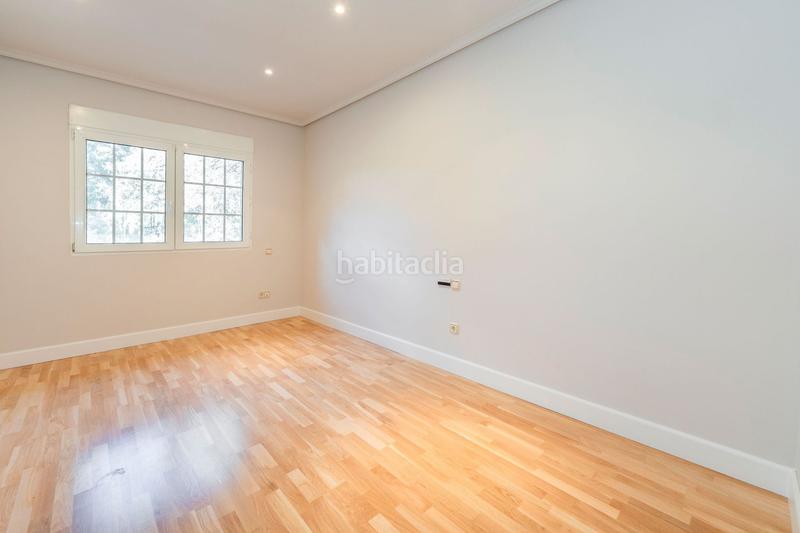 Foto 0f5851b9-f8b5-40df-a979-793a0dd50405. Casa amb calefacció piscina a Navalquejigo-Los Arroyos Escorial (El)