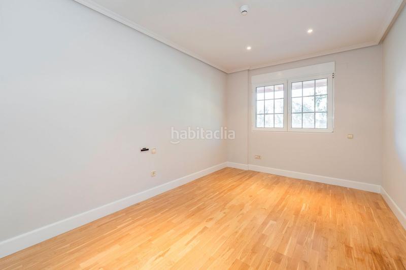 Foto 4cbd1fa9-42e5-47be-8ba9-d252d533fd0f. Casa amb calefacció piscina a Navalquejigo-Los Arroyos Escorial (El)