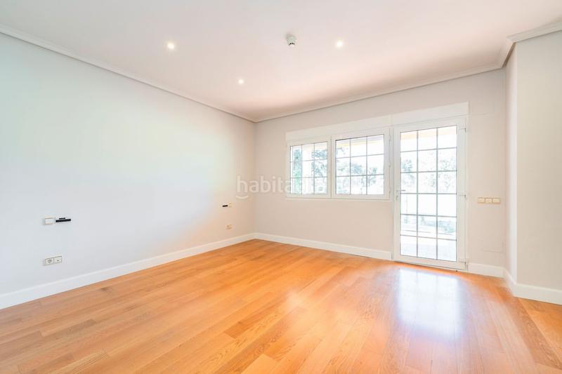 Foto 5e6d9630-513b-4ce2-bd48-2fae283e84f3. Casa amb calefacció piscina a Navalquejigo-Los Arroyos Escorial (El)