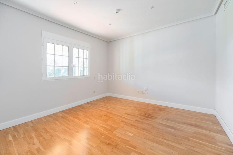 Foto 7ab61553-258b-4ace-a78b-3ce0ab9ebba7. Casa amb calefacció piscina a Navalquejigo-Los Arroyos Escorial (El)