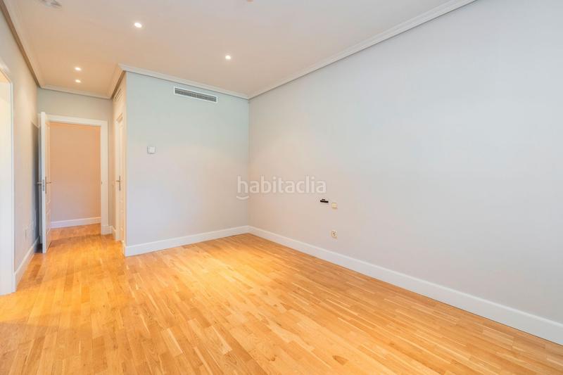 Foto a9a0b455-7d84-477b-b88a-994648e70691. Casa amb calefacció piscina a Navalquejigo-Los Arroyos Escorial (El)