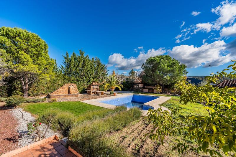 Foto e4fb5bf3-f99b-4939-b92b-c7f7b9efc366. Casa amb calefacció piscina a Navalquejigo-Los Arroyos Escorial (El)