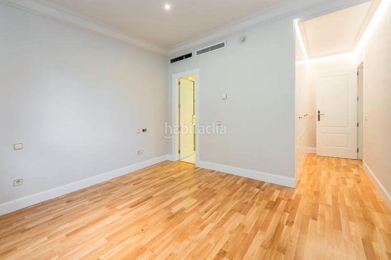 Foto eb3b9804-bcd2-46eb-a5aa-e70190dcf411. Casa amb calefacció piscina a Navalquejigo-Los Arroyos Escorial (El)