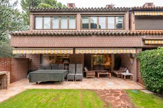 Lloguer Casa adossada a El Burgo. Estupendo chalet en las rozas