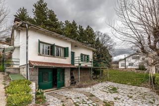 Casa a Cercedilla. Chalet avenida sierra del guadarrama