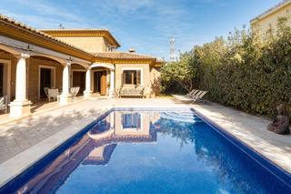 Casa a Torre en Conill-Cumbres de San Antonio. Chalet en venta  urbanización torre conill