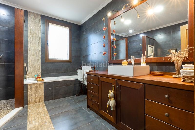 Foto 320c3686-d5db-4c5c-a1a6-3444e16a0854. Casa chalet en venta urbanización torre conill en Bétera