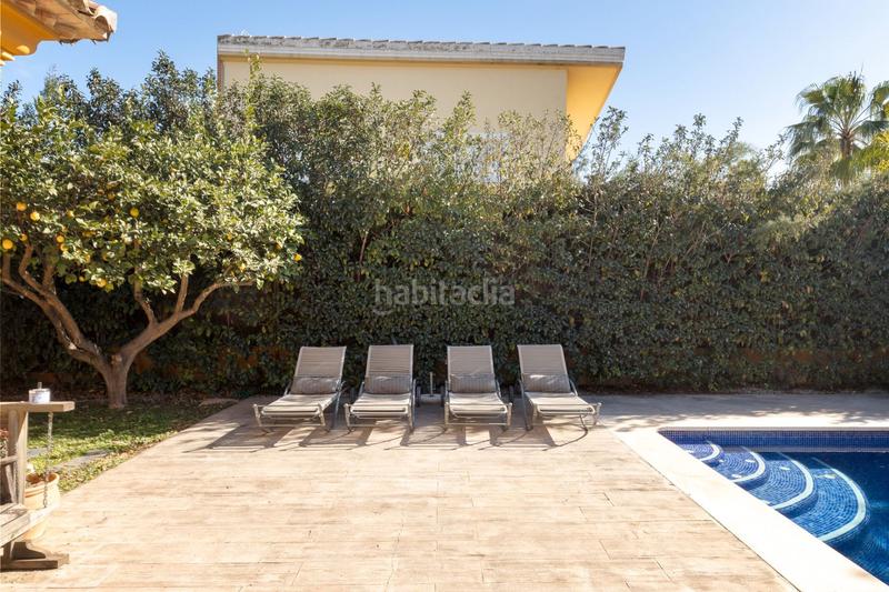 Foto c39ad15a-3189-4845-a015-1653556113de. Casa chalet en venta urbanización torre conill en Bétera