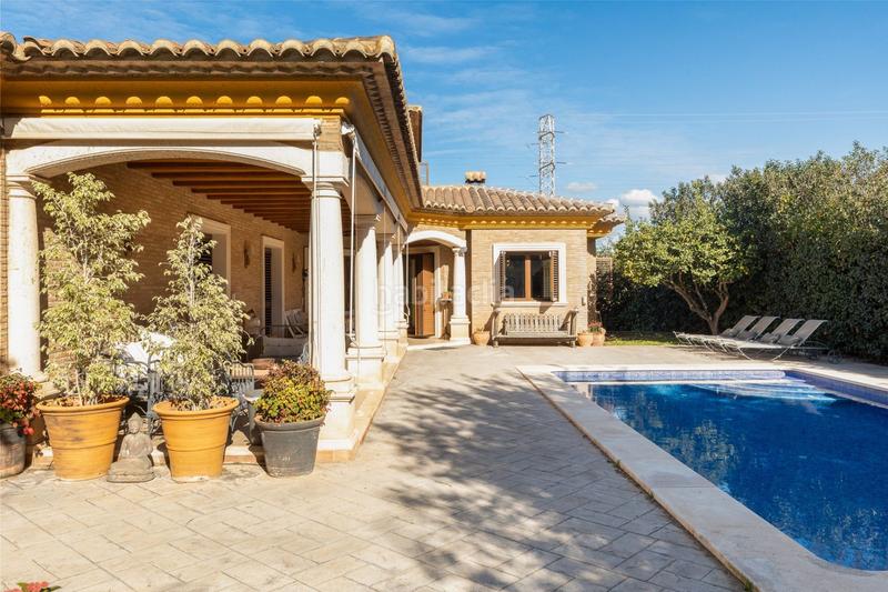 Foto d0899412-1eca-4325-b613-61f7f7a2cea3. Casa chalet en venta urbanización torre conill en Bétera